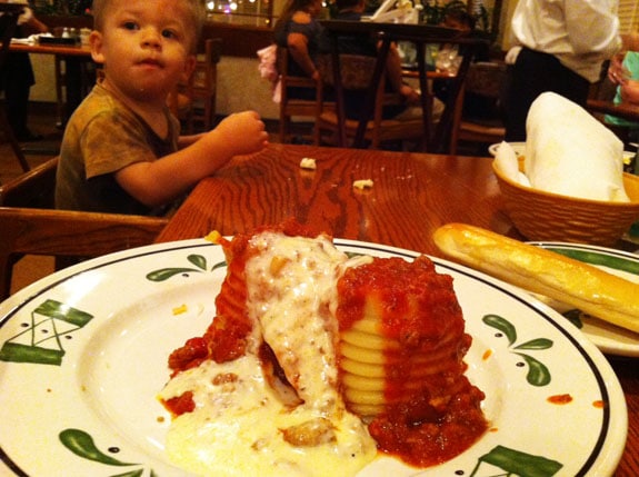 restaurant with a toddler