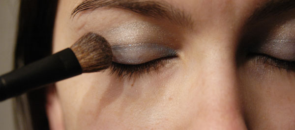 blue eyeshadow for brown eyes 5