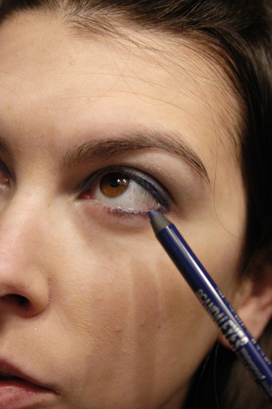 blue eyeshadow for brown eyes 7