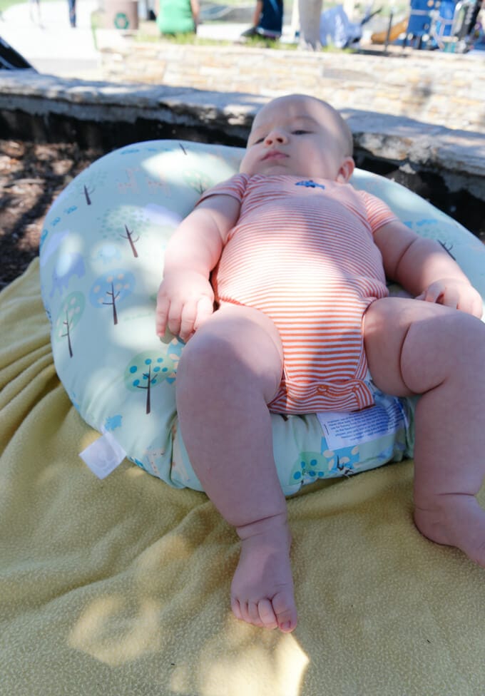 On-the-go with baby - what to pack for a day in the park