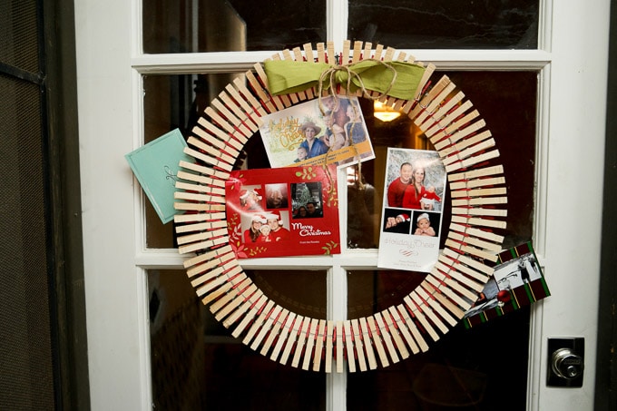 DIY Christmas card wreath takes less than an hour to make, and it can show off all the cards received over the holidays.